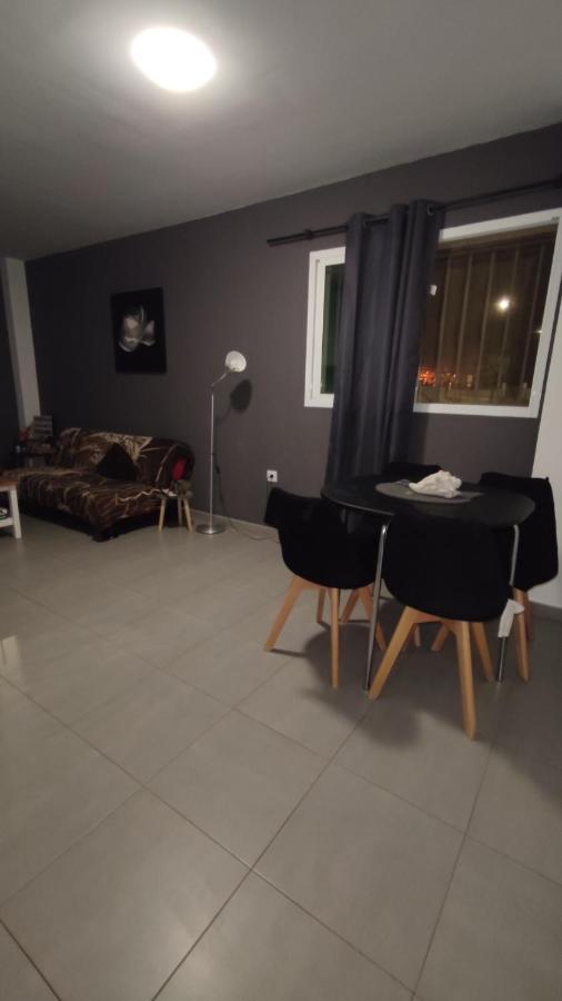 Habitacion Doble Lägenhet Benavites Exteriör bild